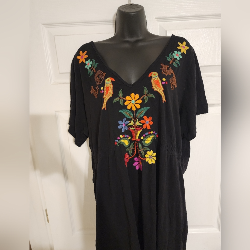 Johnny WAS Black Top with Floral Embroidery 3XL